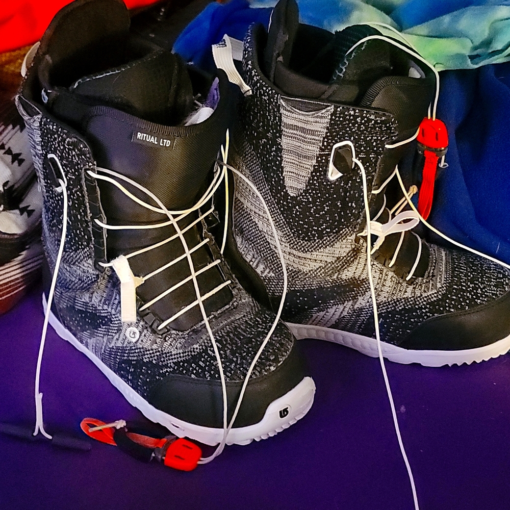 Burton ritual LTD snowboarding boots